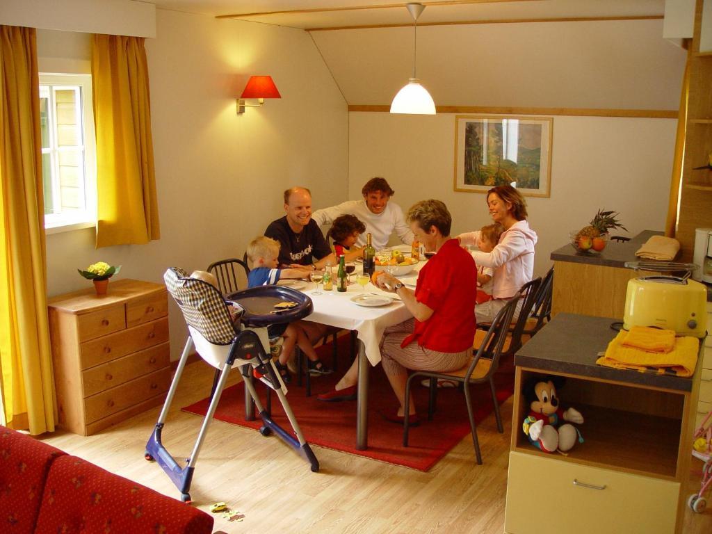 Park Molenheide Houthalen-Helchteren Room photo